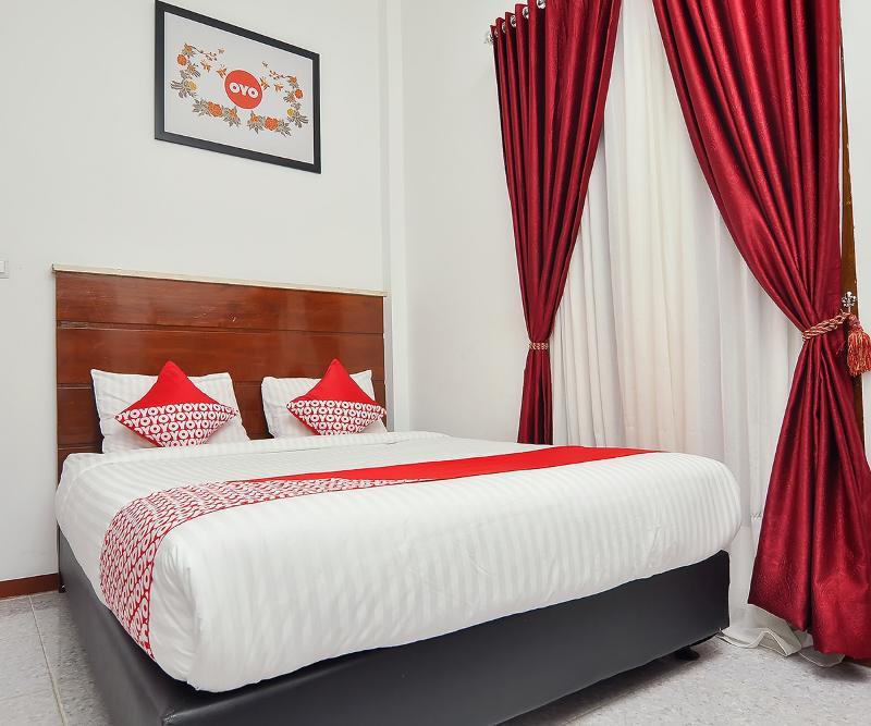 Reddoorz Syariah At Penginapan Eby Padang Exterior photo